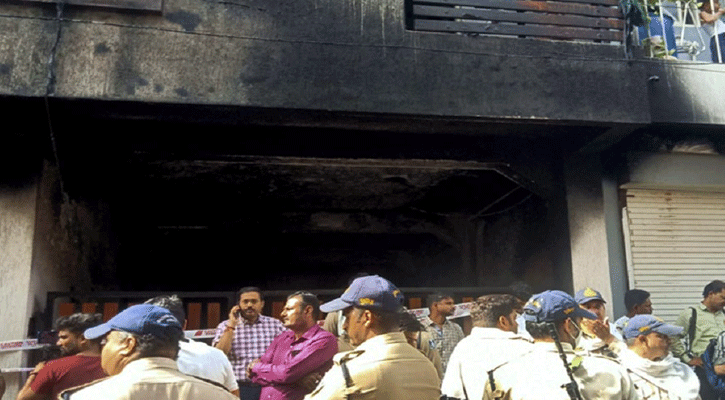 বিয়ের প্রস্তাব প্রত্যাখ্যান করায় তরুণীর বাড়িতে আগুন, নিহত ৭