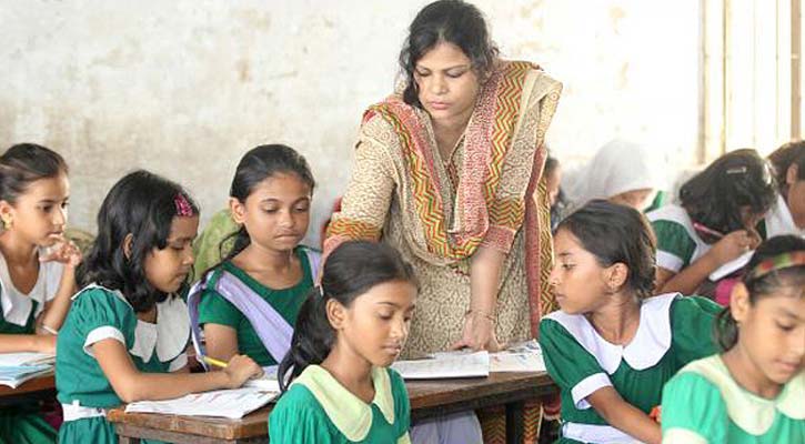 অদৃশ্য ইশারায় প্রাথমিকে ৪৫ হাজার শিক্ষক নিয়োগে ধাক্কা 