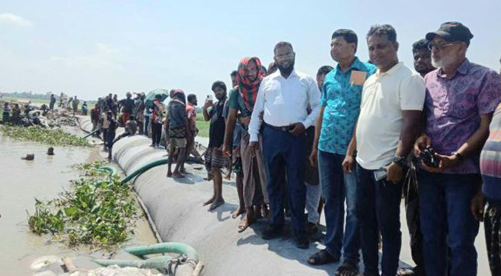 আটকানো হলো দাকোপ বাঁধ, জনমনে ফিরেছে স্বস্তি