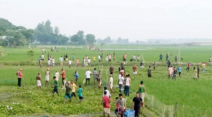 ব্রাহ্মণবাড়িয়ায় ১০ টাকা নিয়ে দু’দল গ্রামবাসীর সংঘর্ষ, আহত ৩০