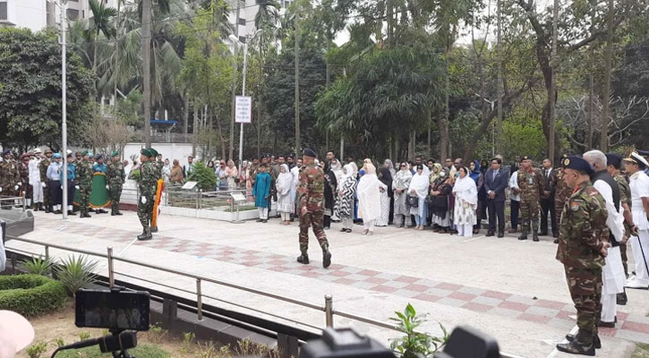 বিনম্র শ্রদ্ধায় পিলখানার শহীদদের স্মরণ