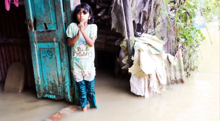 বিদেশি চোখে দেখা ফেনীর বন্যা