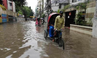 ঢাকায় সাতসকালে বজ্রসহ ভারি বৃষ্টিপাত