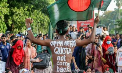 শিক্ষার্থীদের বাংলা ব্লকেডে সড়ক-মহাসড়ক-রেলপথ অবরুদ্ধ