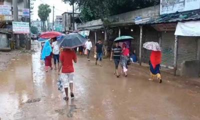 আশুলিয়ায় শ্রমিক উপস্থিতি বাড়লেও বন্ধ ৩৬ কারখানা, ছুটি ১৩টিতে