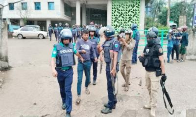 সিলেটে বিক্ষোভকারী-পুলিশ সংঘর্ষ, সাউন্ড গ্রেনেড-গুলি, আহত বহু