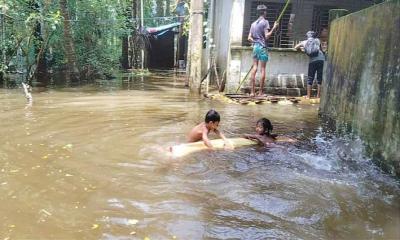 লক্ষ্মীপুরে বন্যায় বিপর্যস্ত জনজীবন, বাড়ছে রোগবালাই