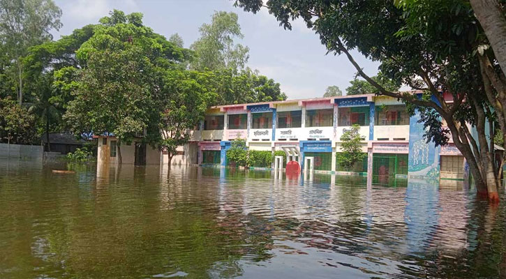 সিরাজগঞ্জে বন্যা পরিস্থিতি অপরিবর্তিত, ৭৭ শিক্ষাপ্রতিষ্ঠান বন্ধ