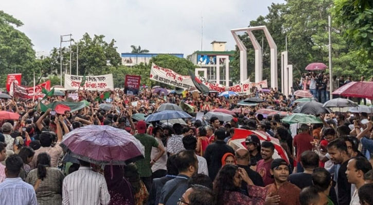 ‘আল্টিমেটাম’ দিয়ে শহীদ মিনার ছাড়লেন ছাত্র-জনতা