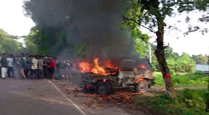 গোপালগঞ্জে সেনাবাহিনীর ওপর হামলা, গাড়িতে আগুন