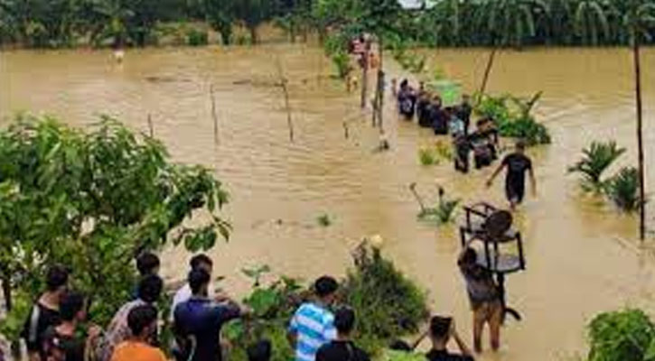 এখনও রেকর্ড বিপৎসীমার ওপরে গোমতীর পানি