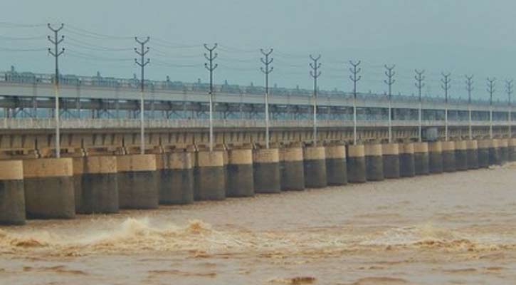 এবার ফারাক্কার ১০৯ গেট খুলল ভারত, বিপদে বাংলাদেশ