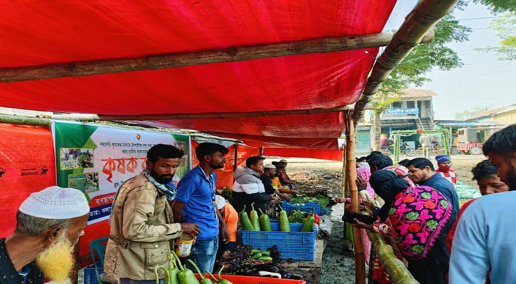 কলাপাড়ায় শুরু হয়েছে কৃষক বাজার, প্রথম দিনেই ক্রেতাদের স্বস্তি