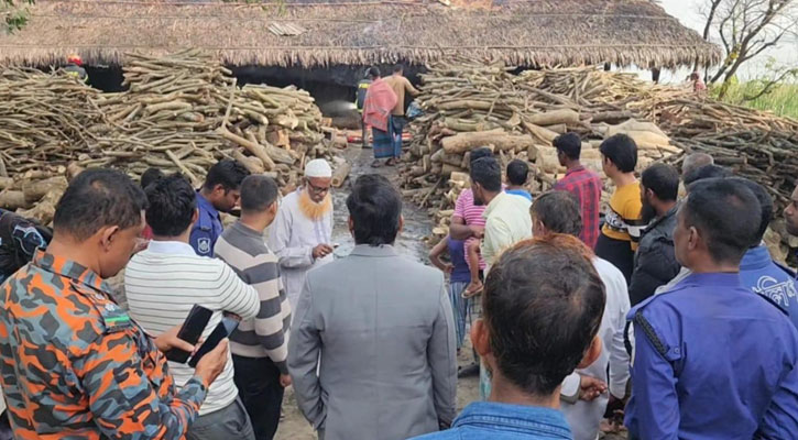 বরগুনায় পরিবেশ ধ্বংস করা অবৈধ কয়লা চুল্লী স্থাপনা ধ্বংস, জরিমানা আদায়