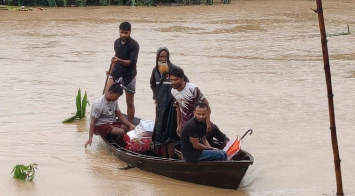 জীবন ঝুঁকিতে গোমতীর দুই পাড়ের মানুষ, দূর্বিষহ জনজীবন