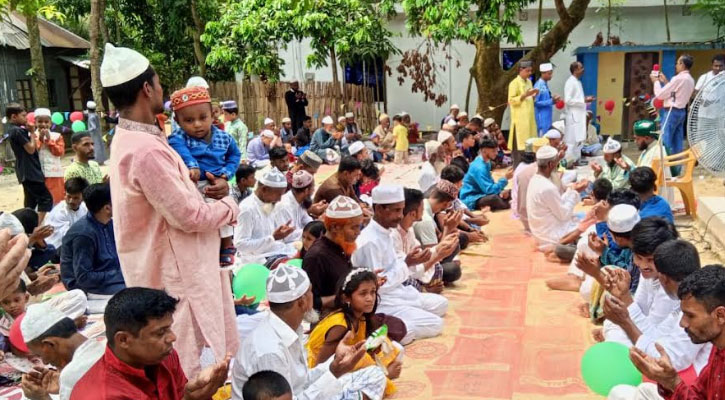 ফরিদপুরের ১৩ গ্রামে ঈদ উদযাপন